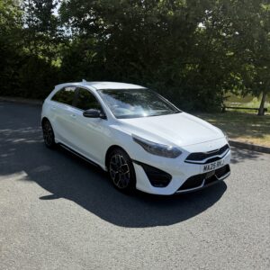 Kia Ceed 1.5 T GDI 138 GT-LINE ISG DCT AUTOMATIC 2025 6K